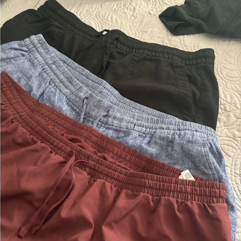 Lot of 3 Old Navy shorts XL